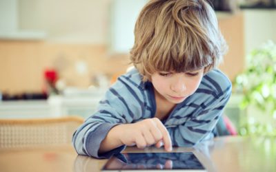 Accompagner son enfant dans ses premiers pas sur internet